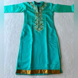 NWOT brand new art silk kurti slim fit
